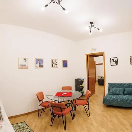 Apartment Dante 2 Super Next Metro By Houseinnaples *