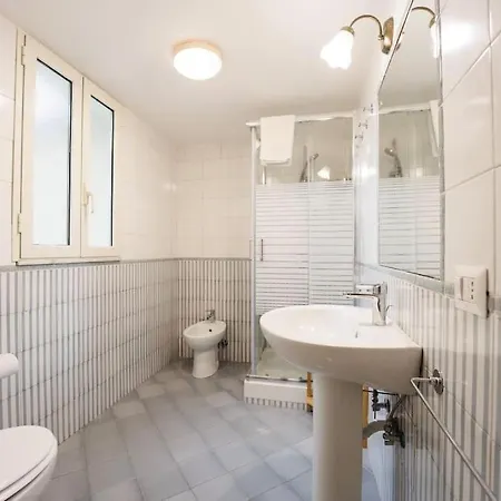 Appartement Dante 2 Super Next Metro By Houseinnaples *